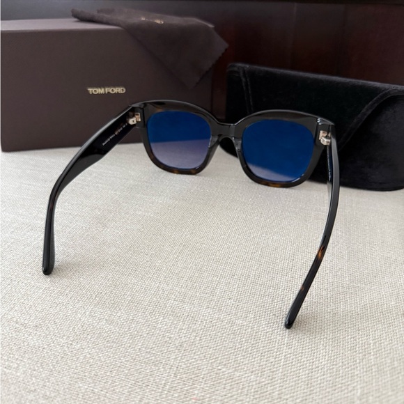 Tom Ford Havana Black Sunglasses - Picture 12 of 13